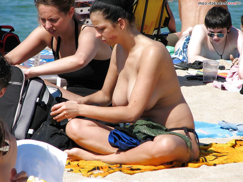 20P My Fav Amateur Busty Girl on the Beach (part.4) 