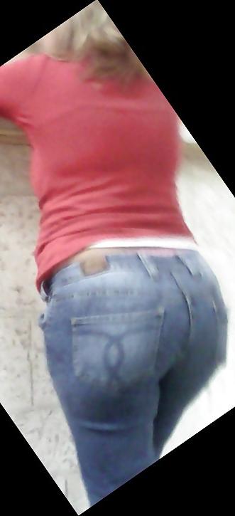10P Thick latina ass