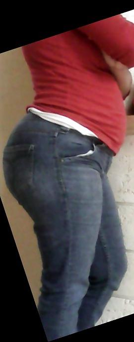10P Thick latina ass