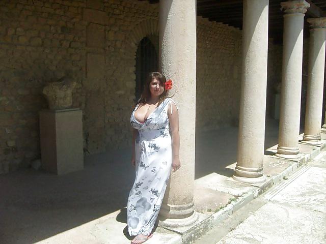 15P Busty Russian Woman 1981