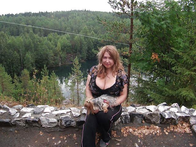 15P Busty Russian Woman 1981