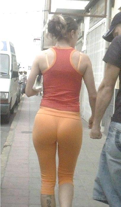 25P VARIAS NENAS EN CALZAS