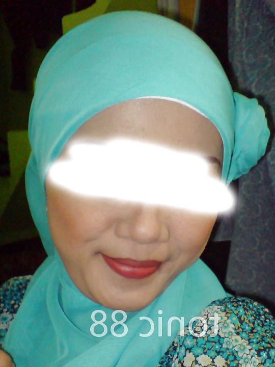 10P Indonesia- milf jilbab tudung ML