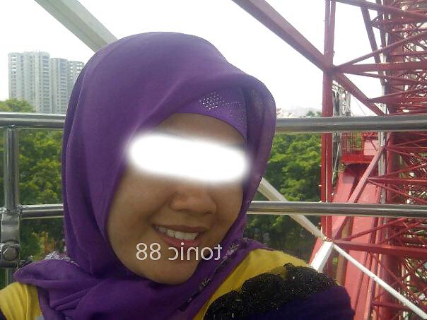 10P Indonesia- milf jilbab tudung ML