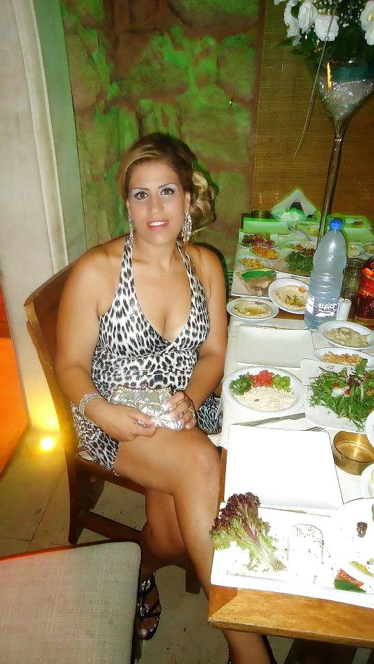 22P Arab Woman 348
