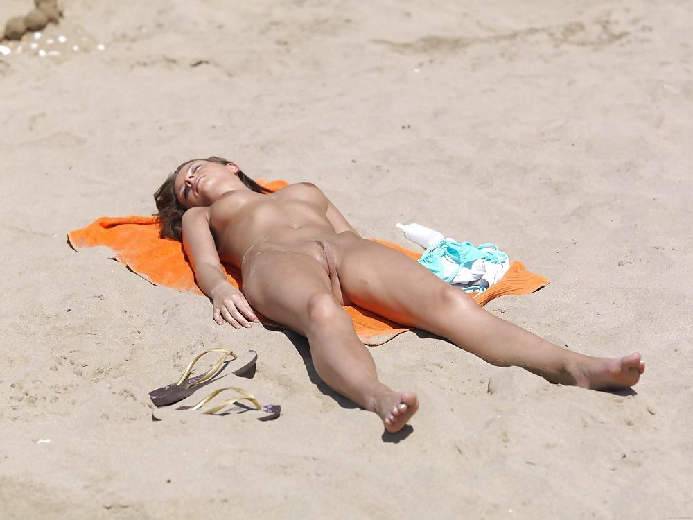 25P MILFs on the Beach - 69