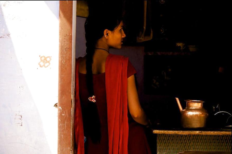 6P Sexy Indian Woman