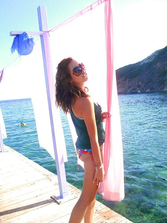 25P Beach and bikini