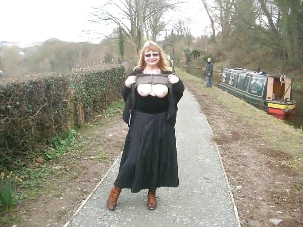 25P Flashing Their Tits 8