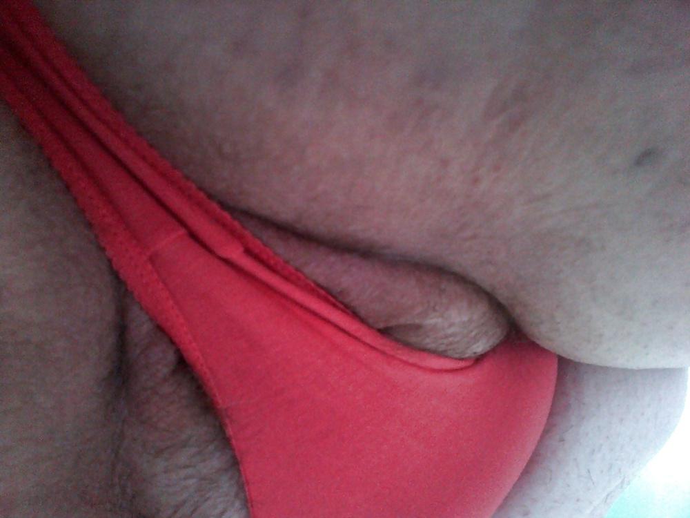 4P Red Pants make me horny!