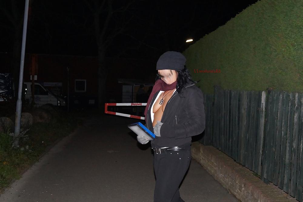 5P Flashing Wife
