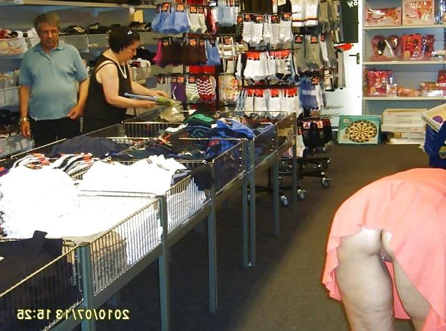 25P Out door & Public & Upskirt 