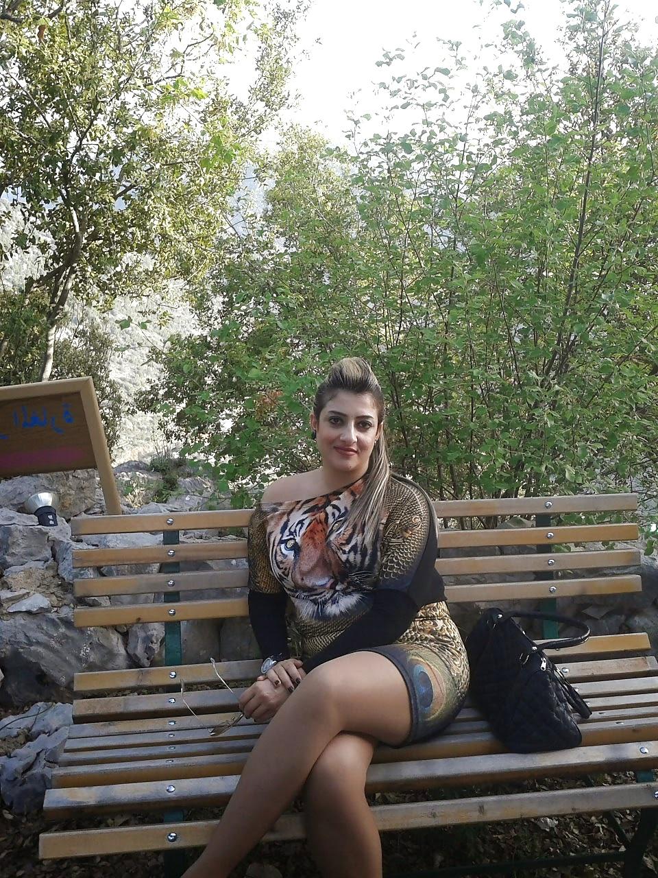 25P Arab Woman 490