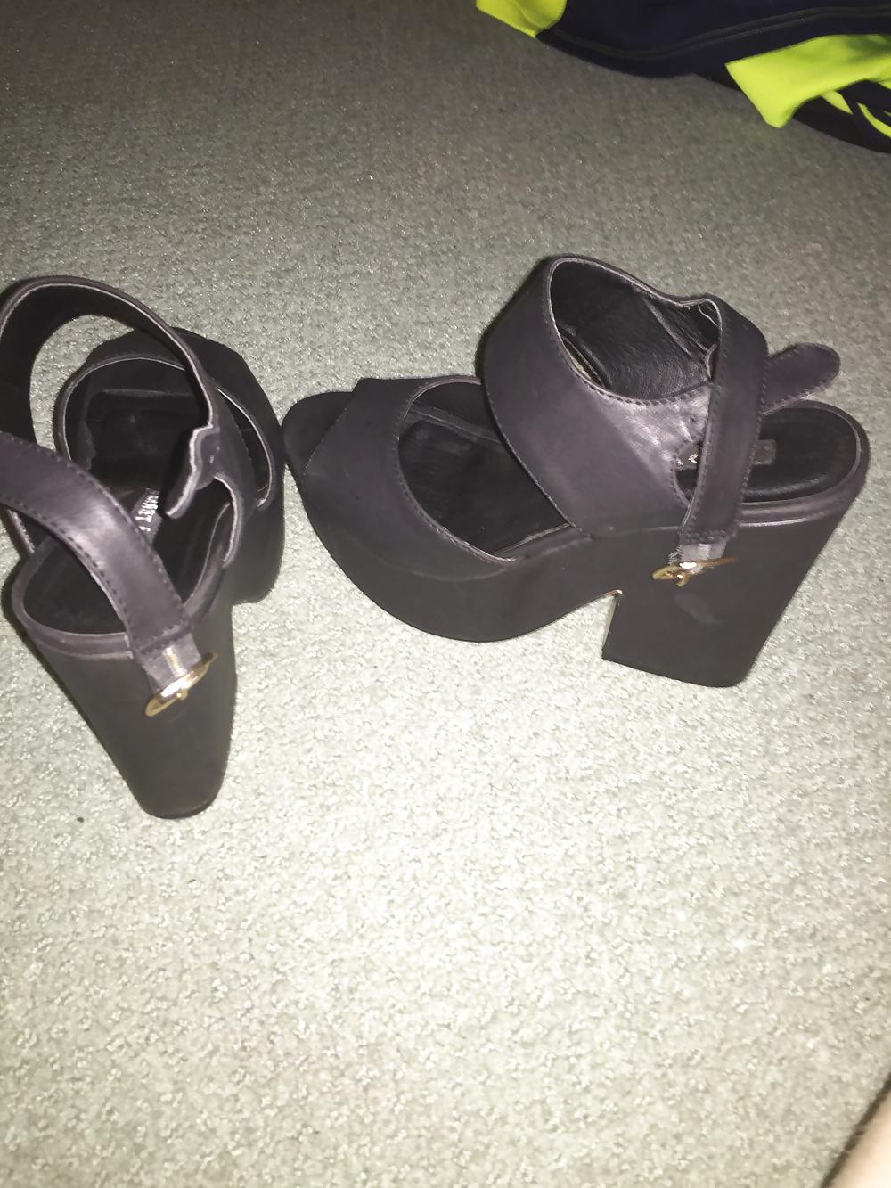7P 20 Y.O SEXY aussie girls shoes i worship