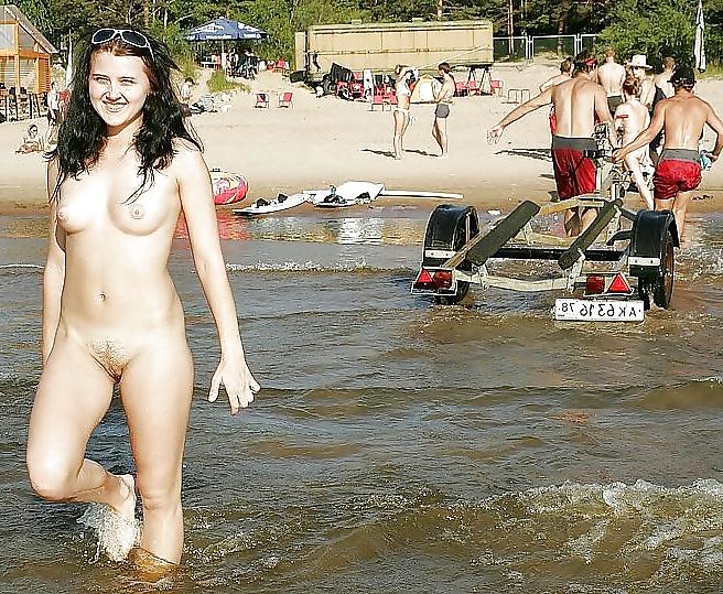 25P Naked on the public beach...
