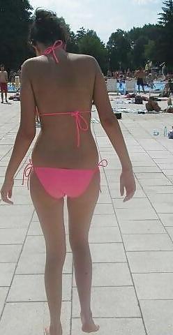 25P Spy sexy teens ass, bikiny pool and beach romanian