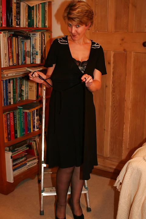 25P Older woman
