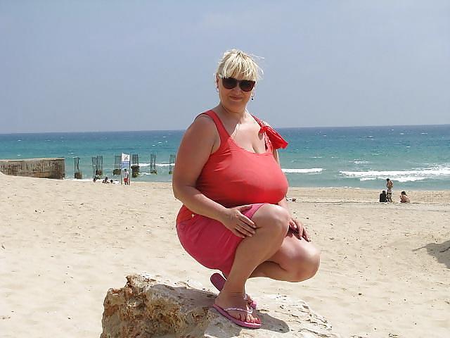 19P Busty Russian Woman 1999
