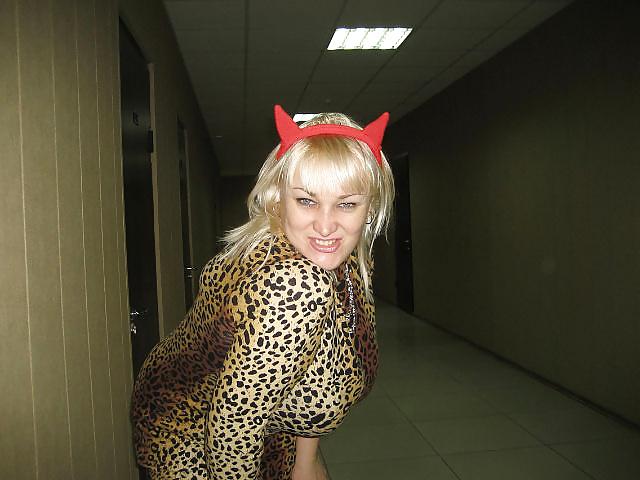 19P Busty Russian Woman 1999
