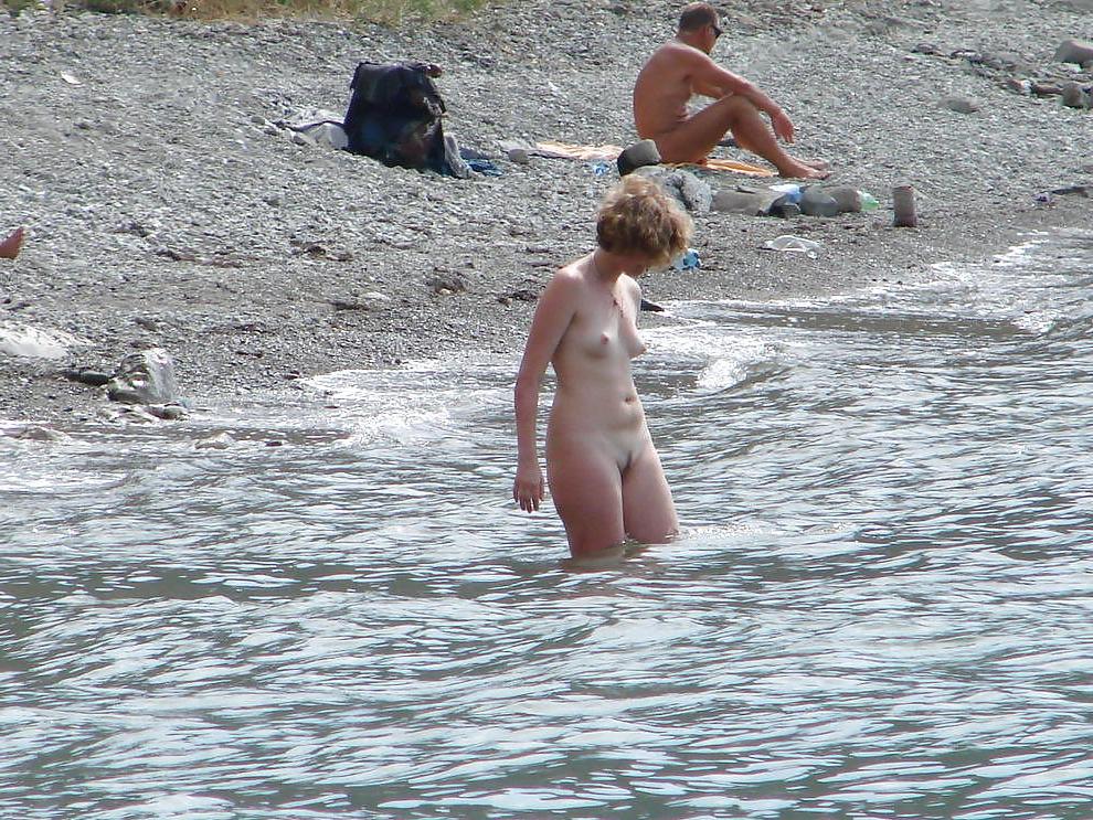 25P Reife Strand-Nudisten