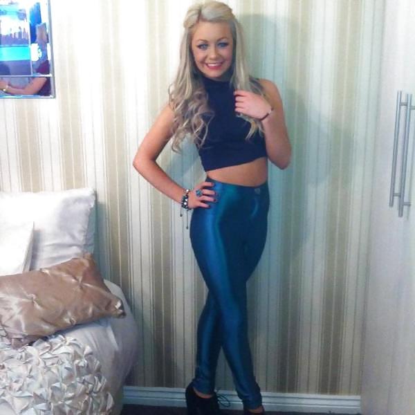25P Sluts in tight pants! 16
