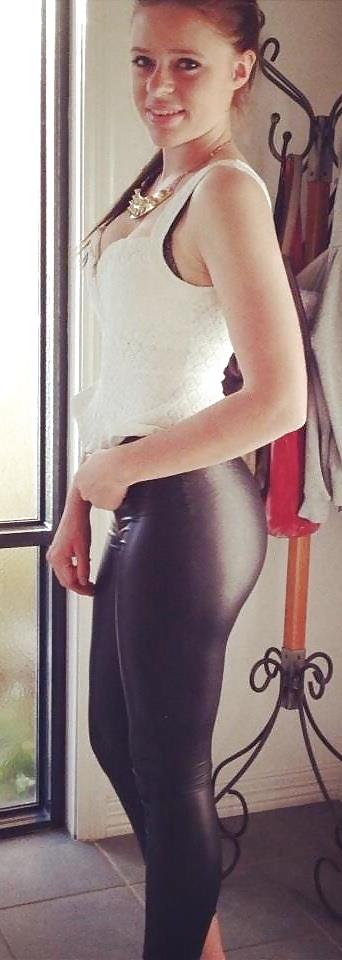 25P Sluts in tight pants! 16