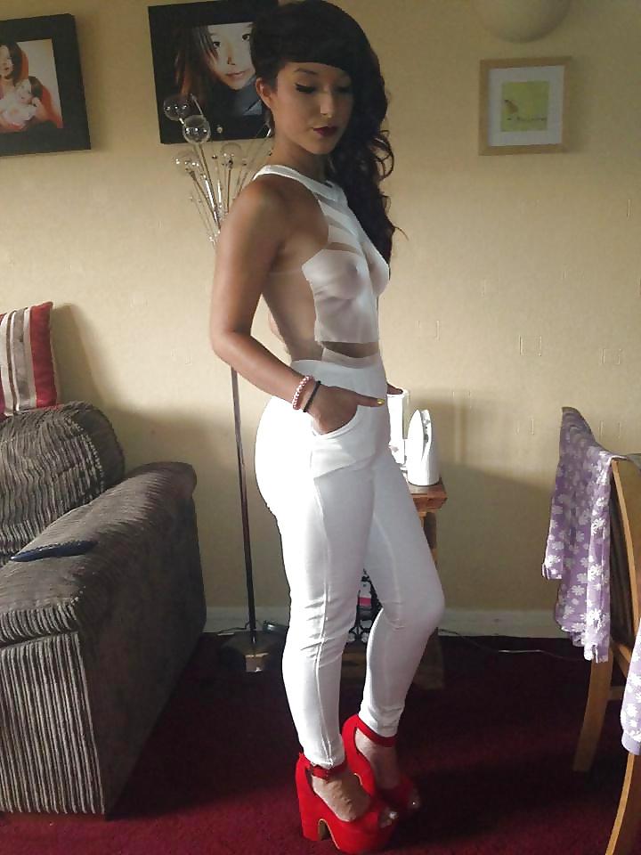 25P Sluts in tight pants! 16