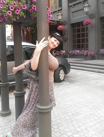 7P Busty Russian Woman 2017