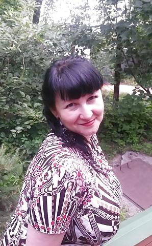 7P Busty Russian Woman 2017