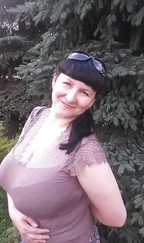 7P Busty Russian Woman 2017