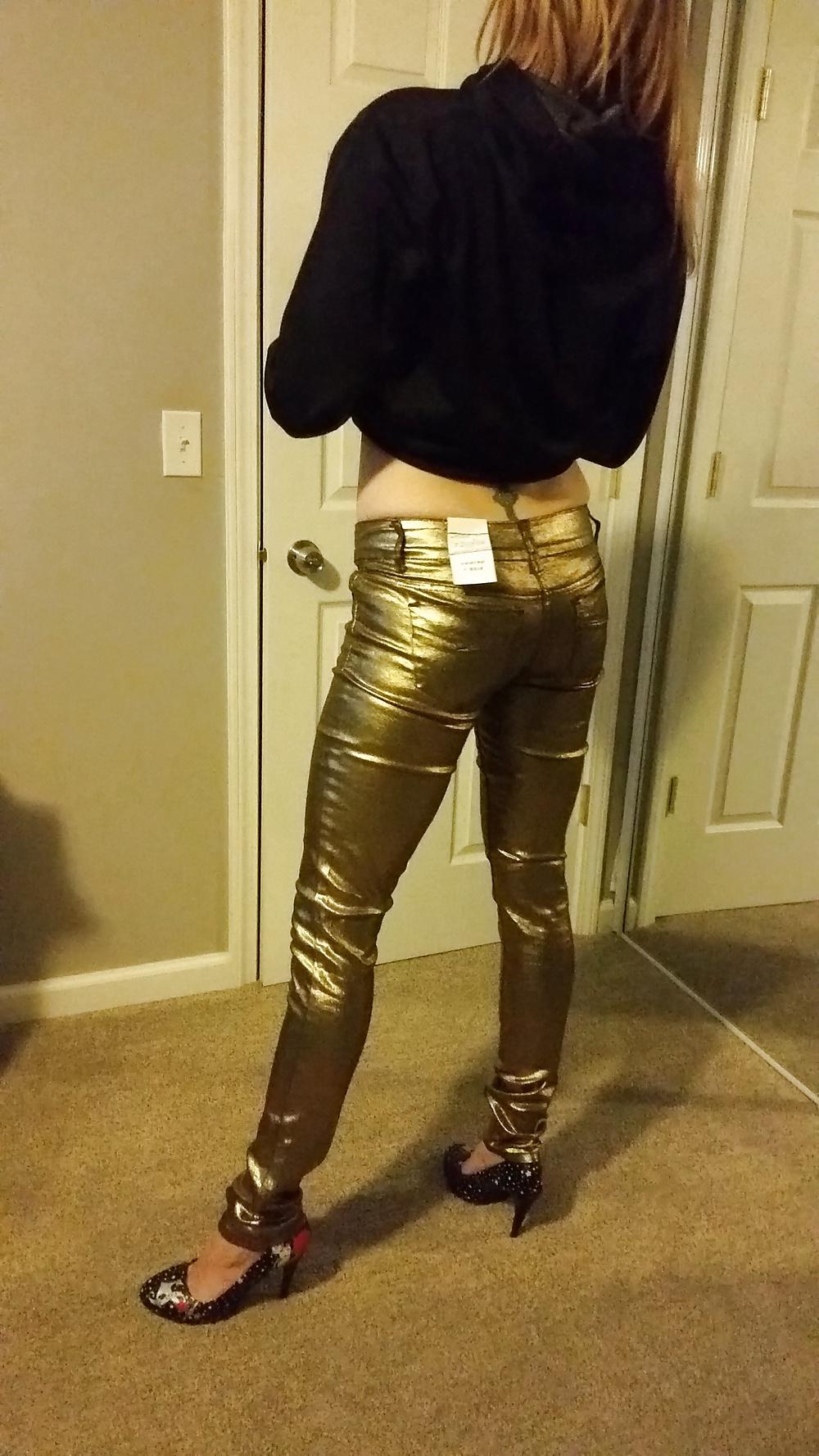 11P Trying on new pants