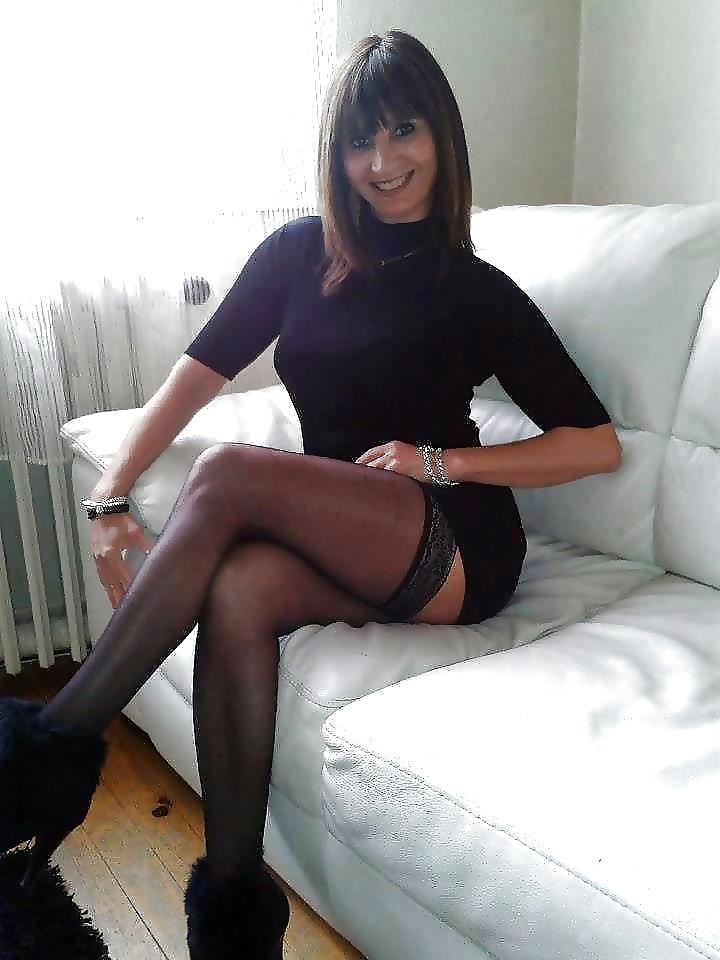 25P A Flash of Thigh & Stocking Tops 2