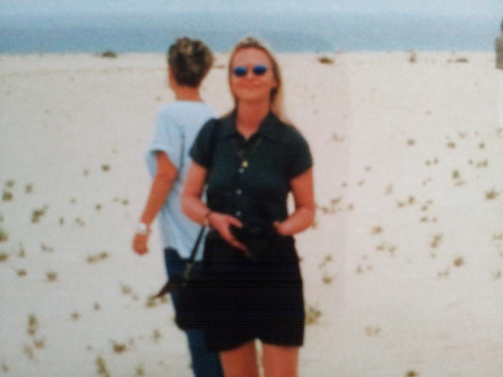 17P Blonde ex on the beach