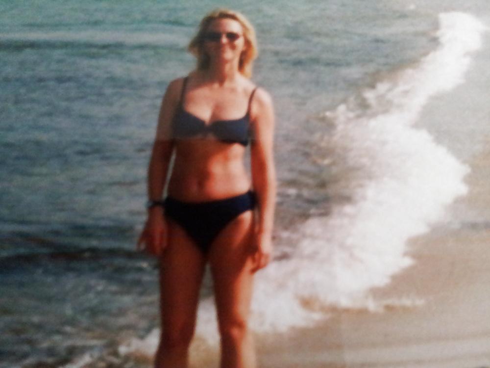 17P Blonde ex on the beach