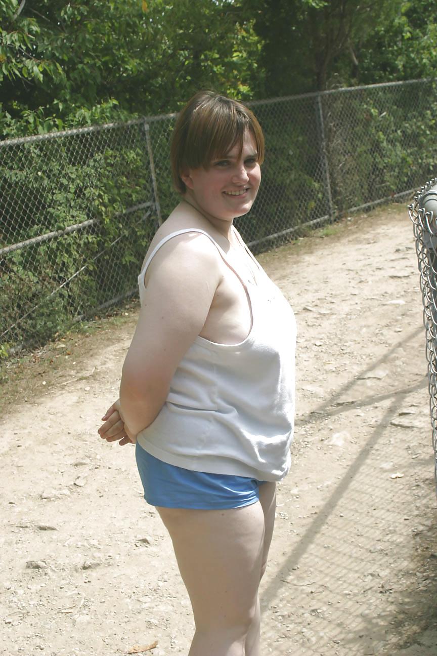 24P Kaylee flashing on Kelly's Island