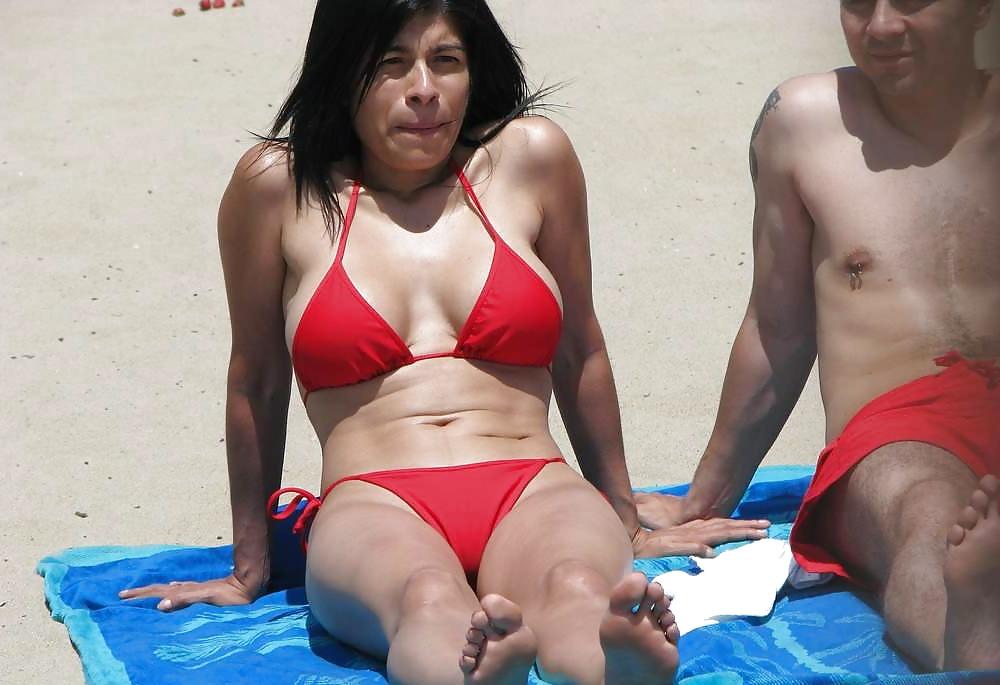10P Nothing like some BEACH CANDIDS - Jamaica Trip