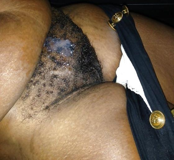 25P Cummed on hairy pussy