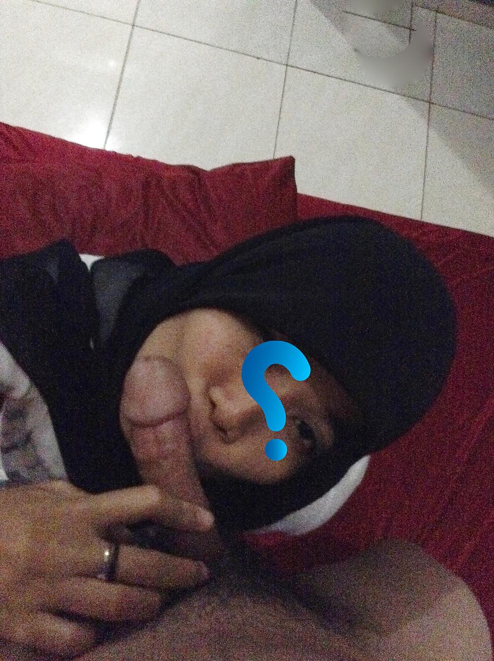 5P Secret Jilbab