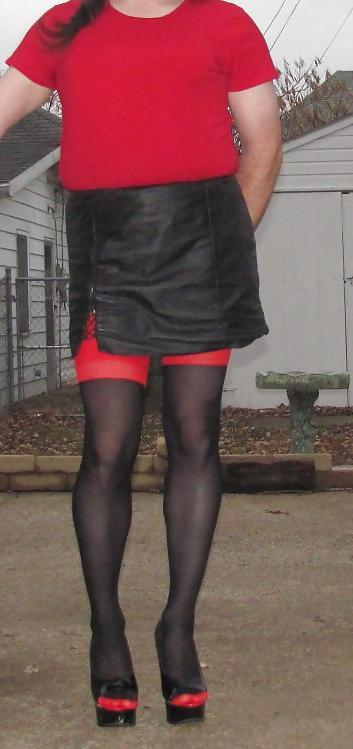 8P Secretary outside