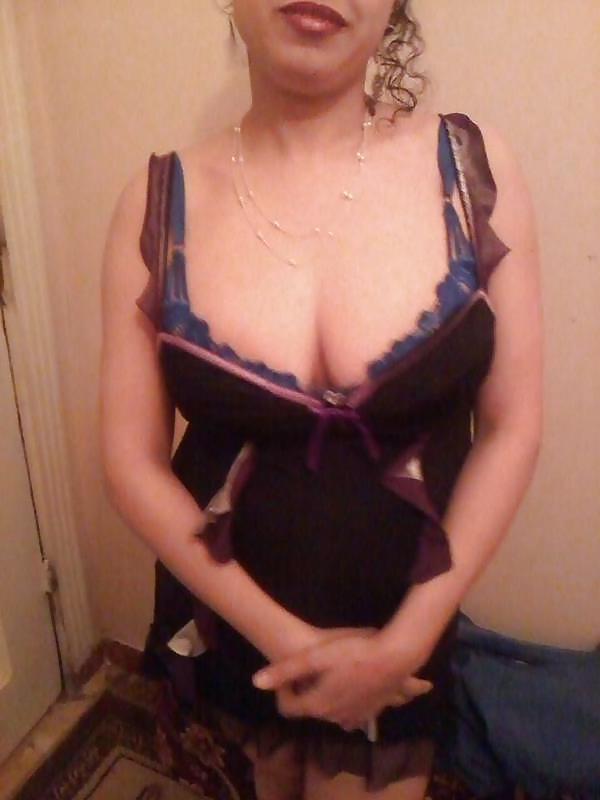 13P Divorced egyption woman