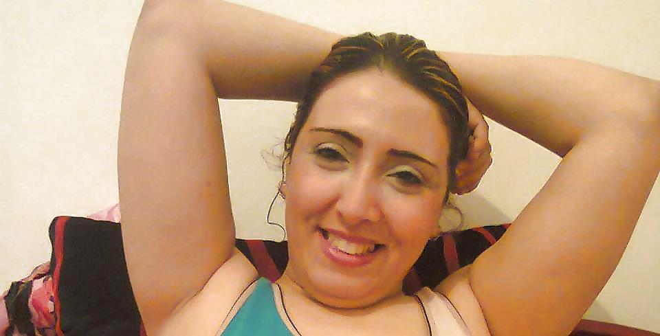 13P Divorced egyption woman