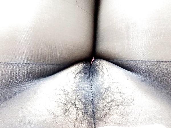 7P Korean woman shows pussy