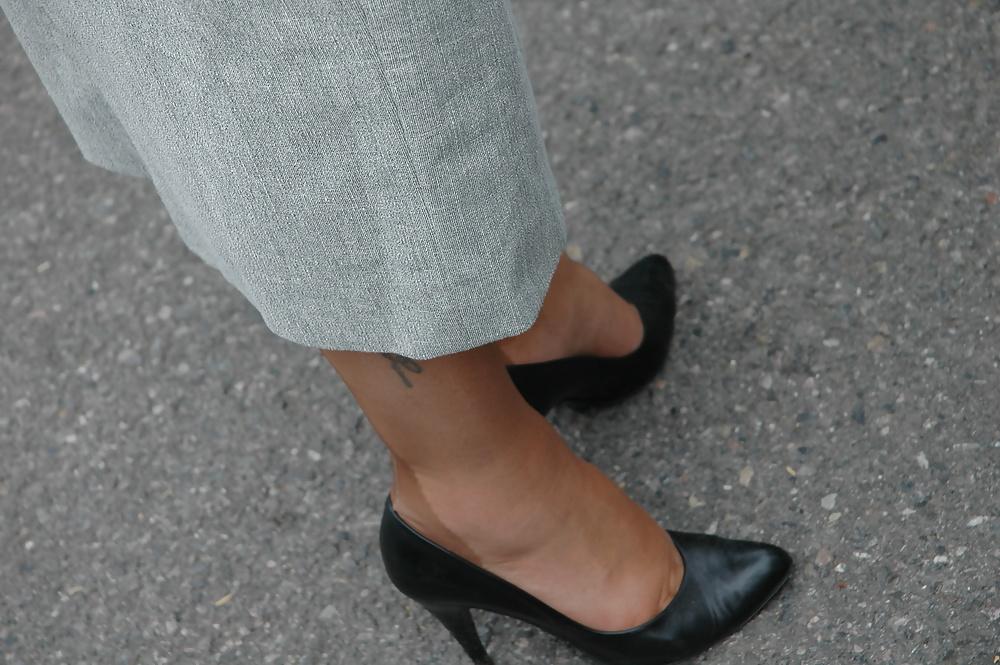 25P FF Nylons Heels Public Webfound