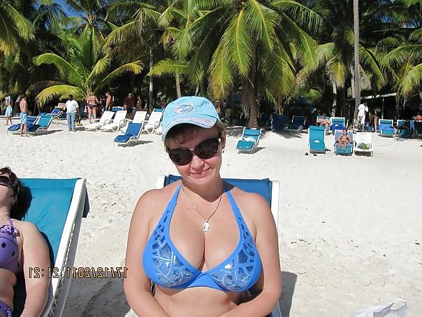 15P Busty Russian Woman 2018