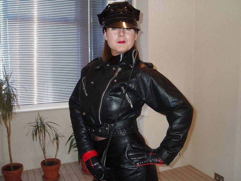 15P How i want  like wear leather and pvc upload helle