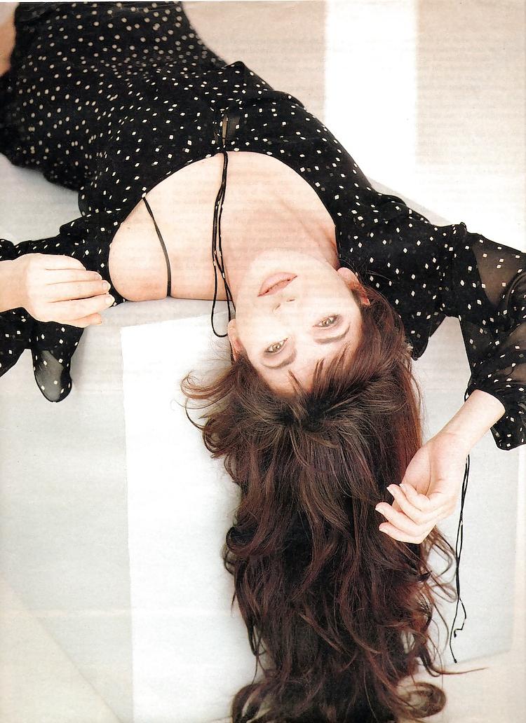 25P Kate Bush - Goddess 7