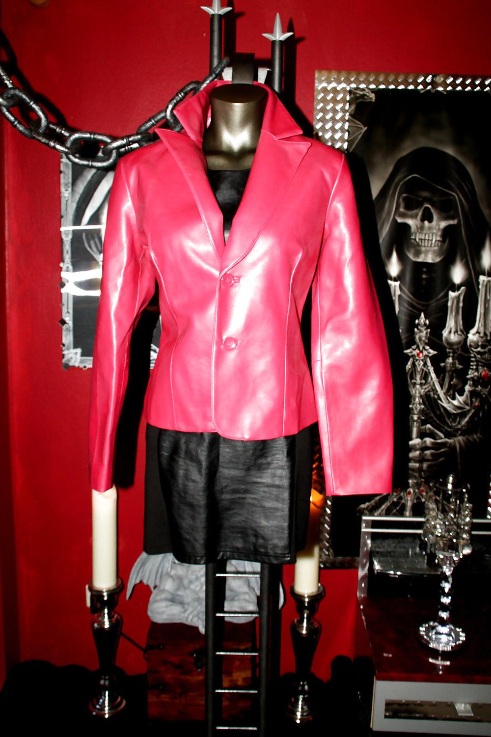 5P My new leather pussy