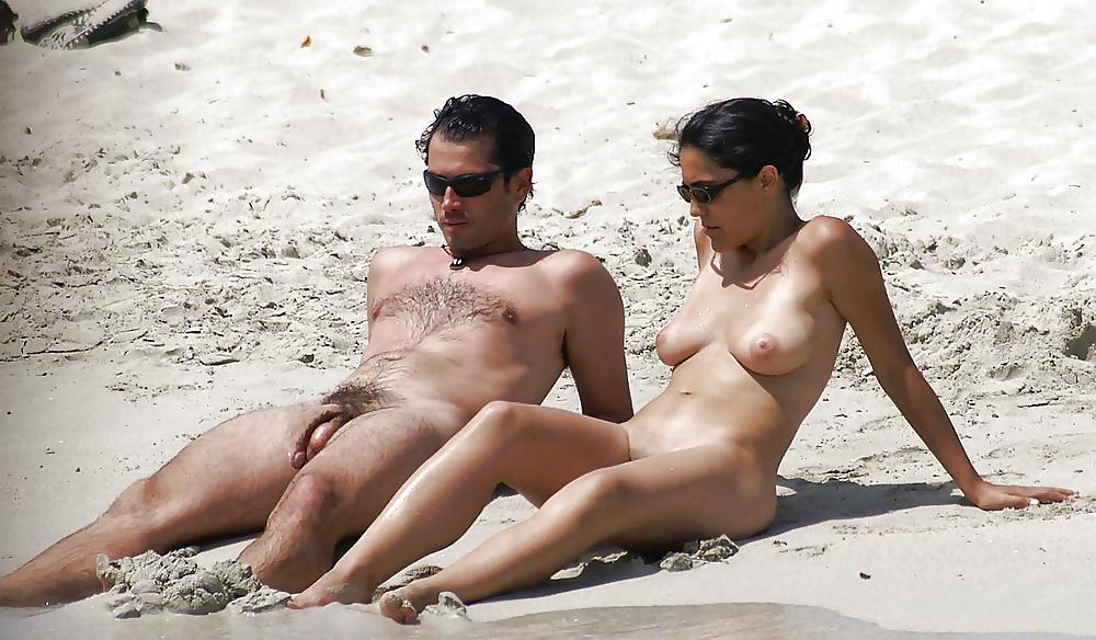 16P I like nudist beach