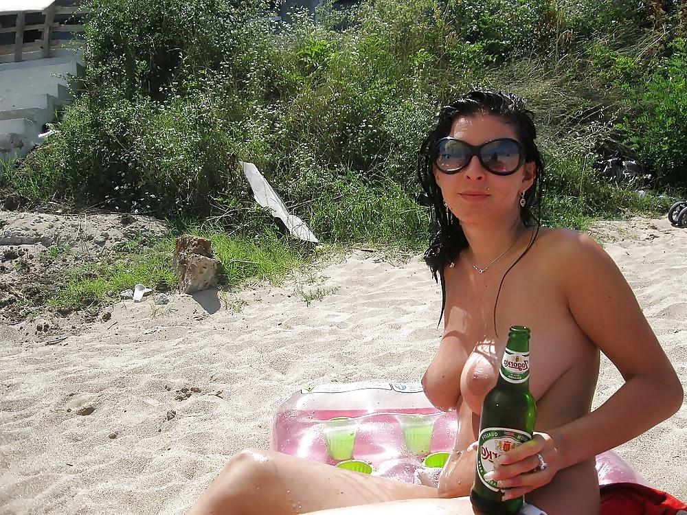 16P I like nudist beach