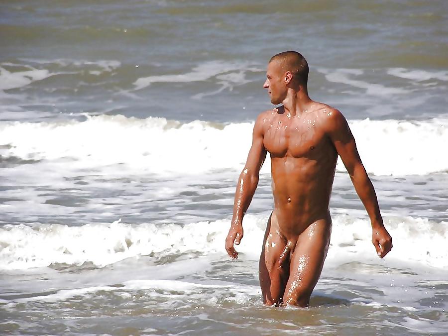 16P I like nudist beach
